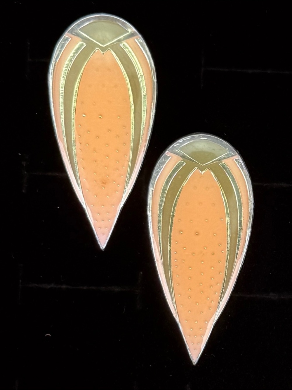 Interesting lightweight costume pierced earrings